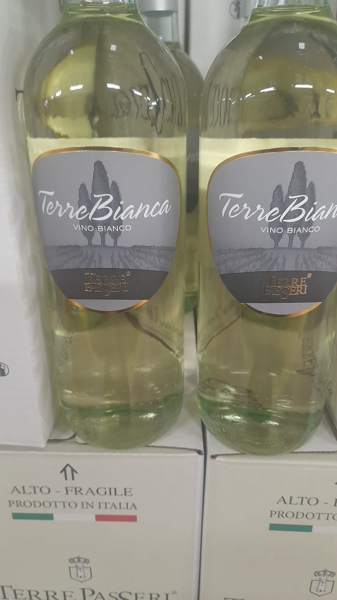 VINO  BIANCO DI TERREBIANCA